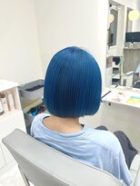 ワンズクロエ 原宿店(ONE's Chloe)&nbsp;くびれヘアアプリコットオレンジハイライトカラーブルーカラー