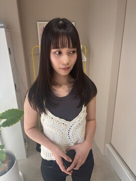 プリュム(plumu.) long layer/黒髪レイヤー/艶髪/ぱっつん×layer/顎下レイヤー