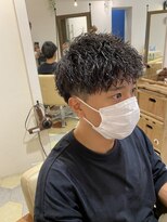 リヤン(Le lien)&nbsp;波巻きツイストスパイラル/刈り上げセンターパート/溝の口