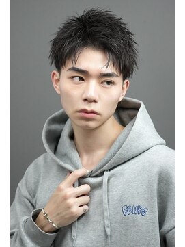 リップス レイ ギンザ(LIPPS Ray GINZA) ツーブロック刈り上げ爽やか短髪大人ツイストパーマ