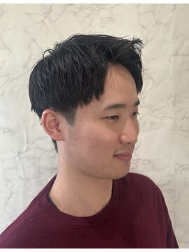 ウシワカマルエムティードット(USHIWAKAMARU MT.) アップバングショート