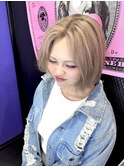 ハイトーンミルクティーカラー/ショートカット/レイヤーボブ