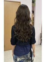 ドゥ スタイル 三国ヶ丘店(Duex Style)&nbsp;【大人の超ロング】白髪暈しハイライト、オリーブグラデーション