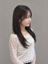 テラ(terra)&nbsp;【小顔効果】ナチュラルレイヤーで魅せる最旬ダークトーンロング