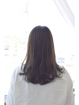 ヘアアンドメイク ムーア(Muuua) ダークグレージュ