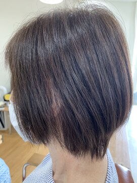 ヘアー グリース(hair GREASE) 耳かけボブ