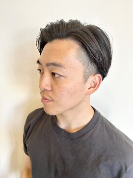 フラテロ(fratello) 外国人風かき上げショートスタイル