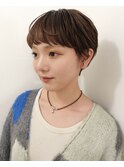 ケアブリーチこっくりブラウングラデーションショートカット
