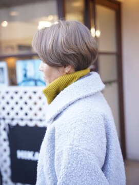 ヒカリス 東三国(HIKARIS) 笑顔あふれる白髪ぼかし/ケアブリーチ/ミセスハイトーン