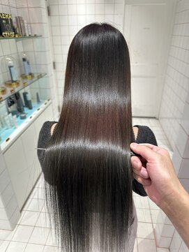 ロンドルーチェ 心斎橋(Lond luce) ダークアッシュ/ミディアムレイヤーカット［髪質改善/縮毛矯正］