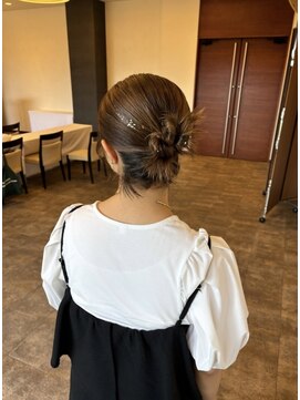 エイチ(H) 20代30代40代ミニウルフオージュアネビージュくびれタッセルボブ