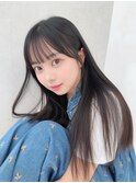 黒髪ストレートロング髪質改善シースルーぱっつん前髪おくれ毛