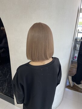 ミスラグジュアリー(Miss Luxury) 寒色ミルクティー