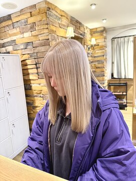 アロマ ヘアー ルーム 新宿3号店(AROMA hair room) 髪質と顔型に合わせて似合わせカット☆イメチェン☆ケアブリーチ