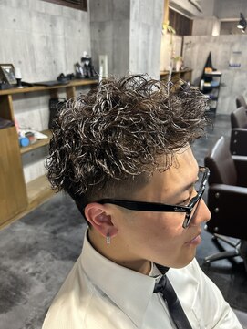 メゾンフォーメン トアロード(Maison for men TorRoad) ピンパーマ【メンズパーマ/メンズメッシュ/メッシュパーマ】