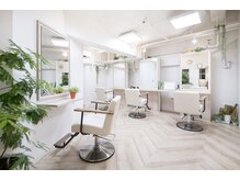 キタドコ パーソナルヘアスタイリストグループ 東大店(kitadoko)の雰囲気（白を基調とした落ち着ける寛ぎの空間♪）