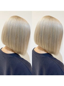 ローレン(Rollen) ☆ハイトーンが目指すホワイトブロンドカラー☆