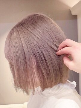 ベレーザ 渋谷(BELEZA) ba517ニュアンスカラー2wayバングプラチナベージュボブウルフ