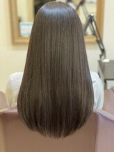 イロハ ヘアーズ ステーション(ILOHA HAIR'S STATION)