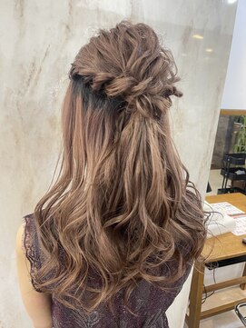 ラビス 浦和(Lovis) デザインカラー/レイヤーカット/ウェットヘア/夏のヘアアレンジ