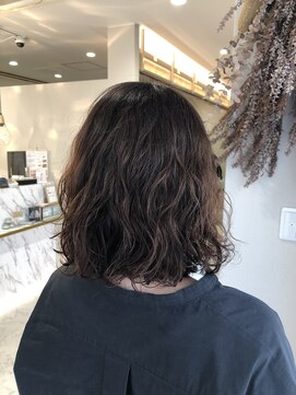 ベルバイヘアスイッチ(by hairswitch) ふんわりパーマスタイル