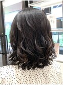 ミディアム コテ巻き風パーマ 20代30代40代50代髪型
