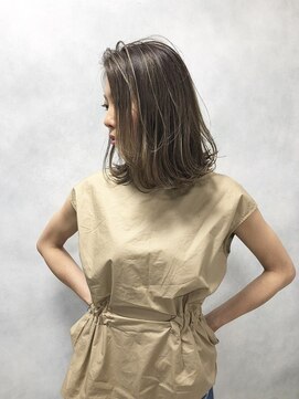 ギミック 自由が丘(gimmick) ハイライトグレージュカラー【自由が丘髪質改善オージュア認定】