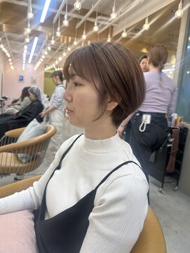 ロンドアジュール 横浜(Lond azur) 王道丸顔骨格矯正くびれショートボブカット横浜