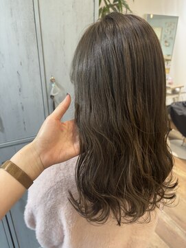 シュシュバイジャガラ 千葉駅北口店(chou chou byJAGARA) オリーブベージュ【chou chou千葉・千葉駅】