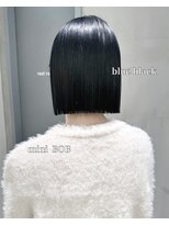 ホロ(hollo)&nbsp;切りっぱなし_タッセルボブ_ミニボブ_ブルーブラック