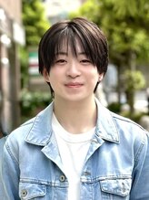 ピックアップスタッフ【荻窪】【韓国】【レイヤー】【メンズパーマ】【白髪ぼかし】【縮毛】【髪質改善】