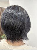 ショート　ブルー系ハイライト