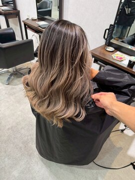 メリー オオサカ(Merly Osaka) 海外balayage