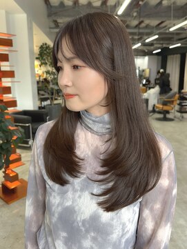 ソピ バイ インビテーション(sopi by invitation) レイヤーカット ロングレイヤー 冬カラー ココアブラウン