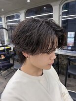 ニコ トウキョウ ロジック(nico TOKYO Logic)&nbsp;シャドウパーマメンズメッシュメンズパーマ波巻きパーマ韓国ヘア