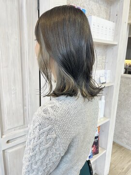 キャアリー(Caary) 福山市Caaryコントラストインナーカラー耳かけくすみ春カラー