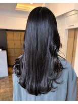 ヘアーアイスカルテット(HAIR ICI QUARTET) 韓国風レイヤーカット×艶ダークグレージュで小顔見せ