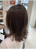 ママさん人気No.1ナチュラルバレイヤージュ×外ハネレイヤー