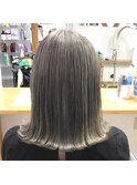 ハイトーングレー
