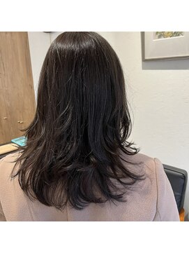 アルマヘアー(Alma hair by murasaki) ◎ダークアッシュにレイヤースタイル◎