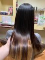 ヨシユキコンディショニング インナーカラーをケアしながらの縮毛矯正きれいに仕上がりました