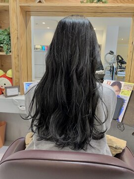 アドラーブル 駅南店(adorable) 【カーキブラック】【ロング】【20代30代】