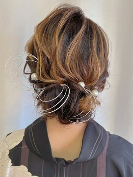 ミテ(MiTe) アレンジヘアセット　シニヨン　浴衣ヘア　浴衣着付け　水引ヘア