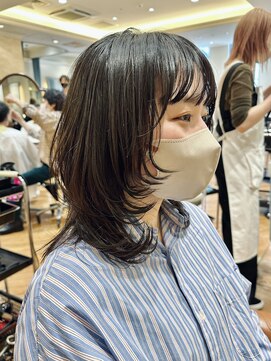 ビュートリアム265(BEAUTRIUM 265) ミディアムレイヤー/レイヤーカット/銀座/黒髪/ウルフ/顔周り
