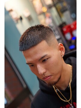 タイト スワッグ バーバーワークス(TIGHT SWAG BARBERWORKS) スキンフェード×クロップスタイル