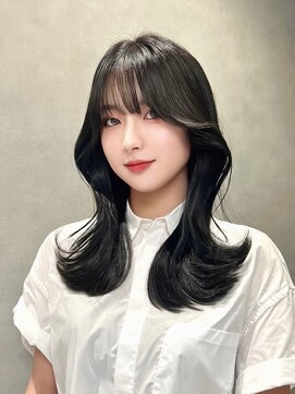 ニトバイアンキシム(nit by ahnkism) 韓国風レイヤーカット顔まわりくびれオルチャン堀江