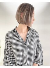 【NEW】カット+白髪ぼかしハイライト￥17600【 Zen.karasumaが提案する白髪ぼかしハイライト】