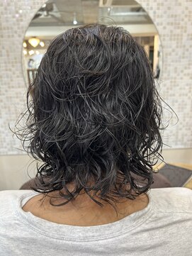 アイリス(ailis) メンズパーマ／パーマ/ミディアムパーマ/王子／王子駅