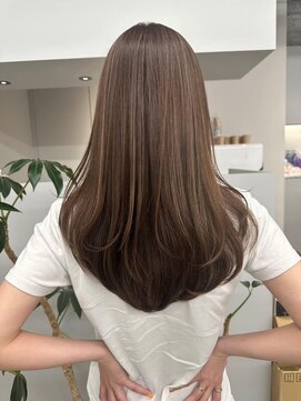 リティー バイ ジルブラン(Lity by JILBLAN) レイヤーカット/ハイライトカラー/イルミナカラー[鹿児島中央駅]