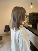 ミルクティーグレージュケアブリーチカラーミディアムレイヤー